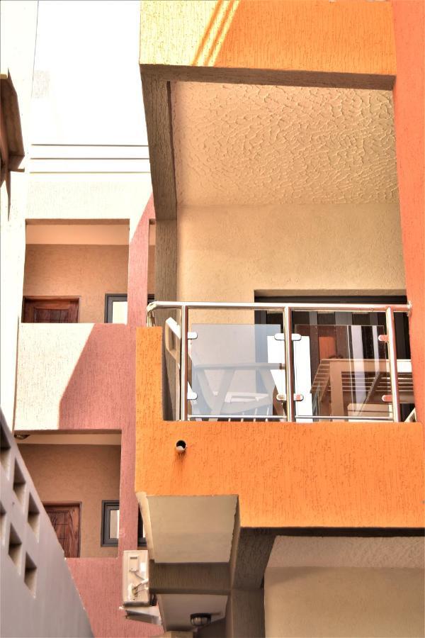Residence Bellevue Sito Aiport- Lome Bagian luar foto