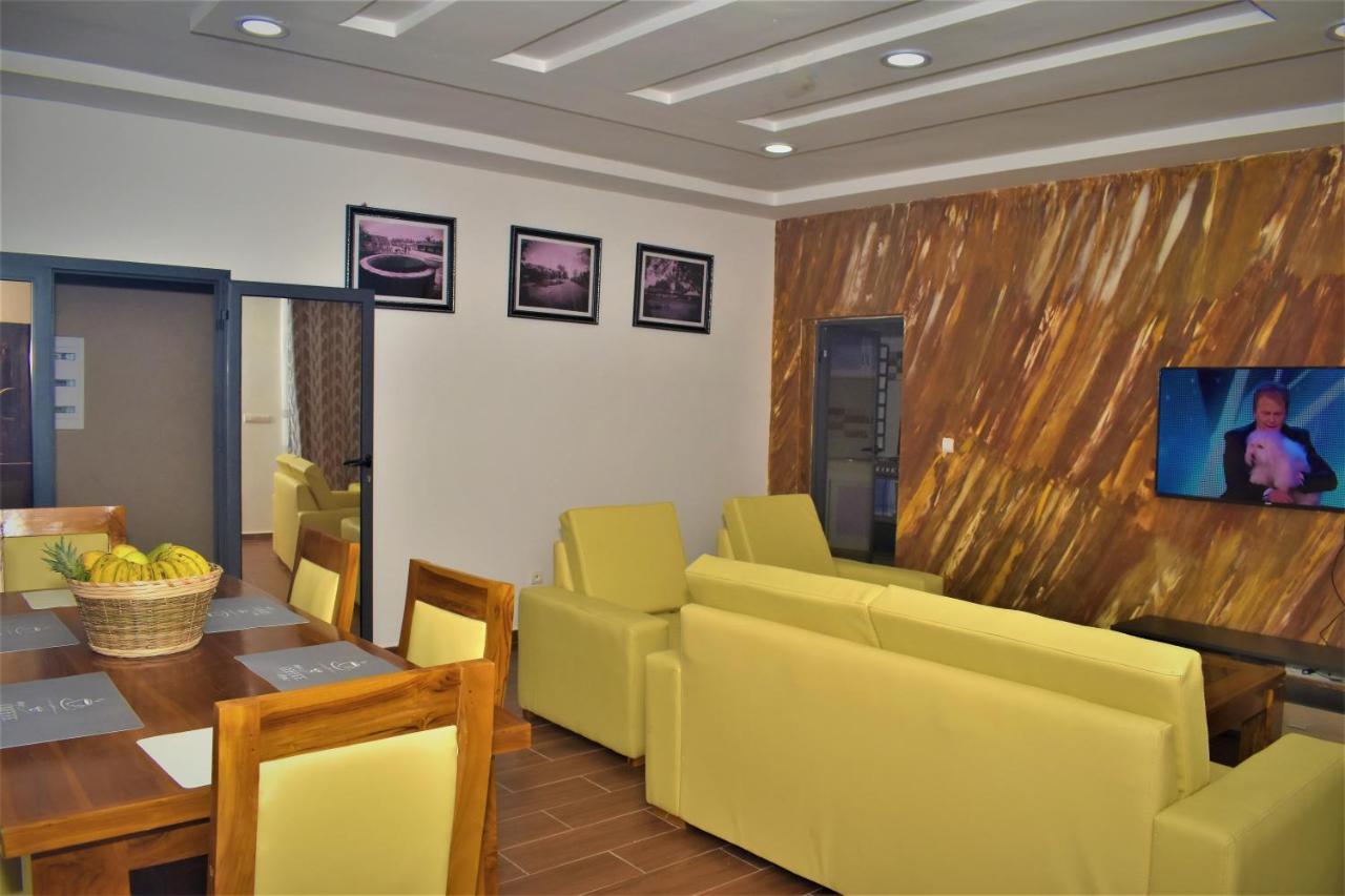 Residence Bellevue Sito Aiport- Lome Bagian luar foto